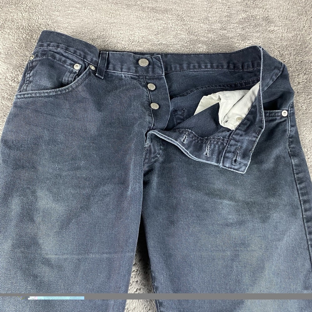 Levis 551 Straight Leg Jeans Mens 32x30 Black Denim‎ Button Fly Mid Rise - Picture 3 of 15